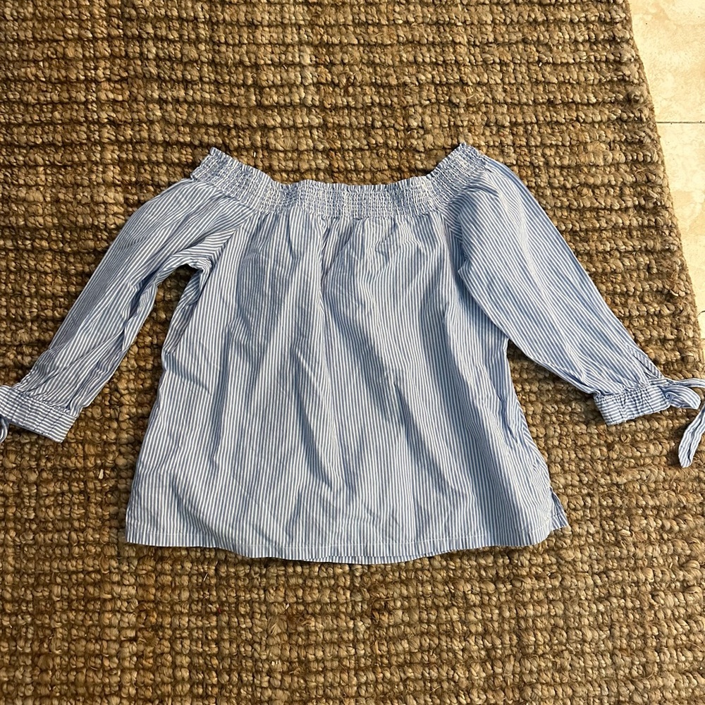 Off the shoulder blouse seer sucker